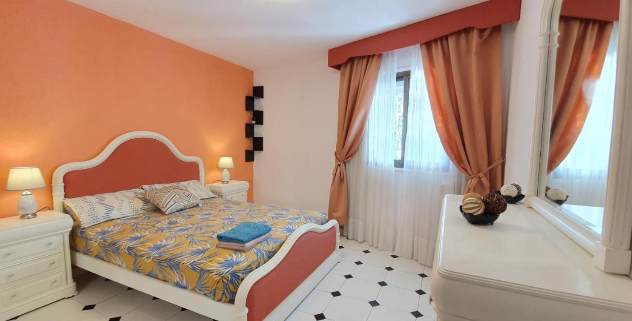 Encantadora Vivienda En El Paseo Maritimo De Салоу Екстер'єр фото